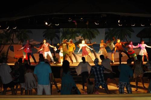 Golf activité animation piscine mahdia palace tunisie séjour loisirs entertainement plage mer voyage vacances hébergement réservation booking thalasso spa bien être relax ambiance familiale 