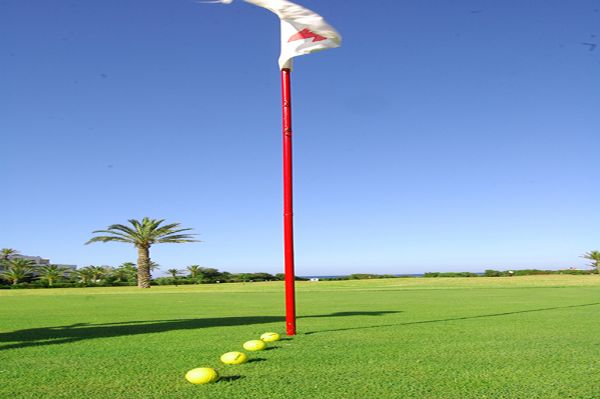 Golf activité animation piscine mahdia palace tunisie séjour loisirs entertainement plage mer voyage vacances hébergement réservation booking thalasso spa bien être relax ambiance familiale 