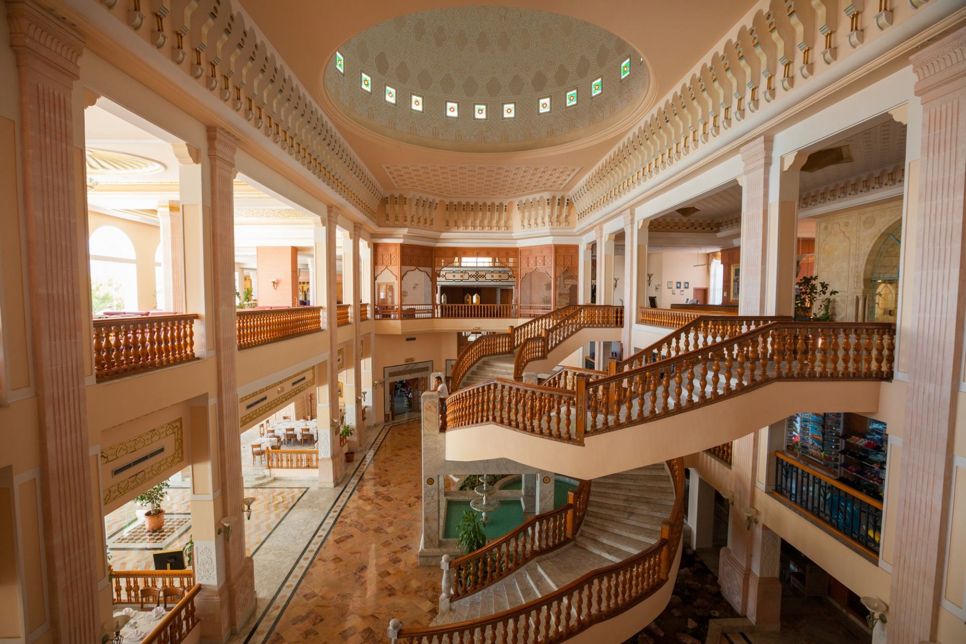   Mahdia Palace & Thalasso  Nour Palace & Thalasso hotel séjour réseration tunisie mahdia spa bien être booking voyage vacances été stay mer piscine toboggan chambre plage palace golf 